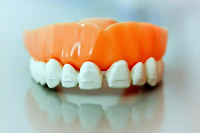sztuczne zęby